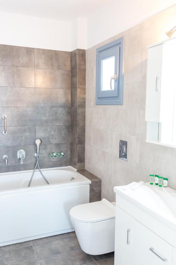 Luxe Maroussi Villas Pýrgos 外观 照片